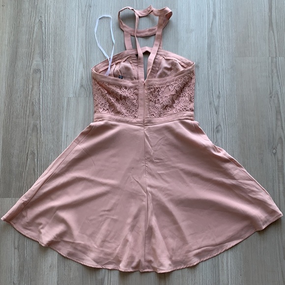 Lulus - Picture 4 of 5